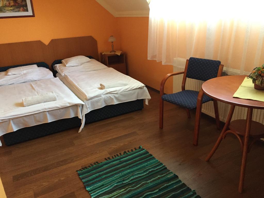 Apartman Dora Hajduszoboszlo Exterior photo